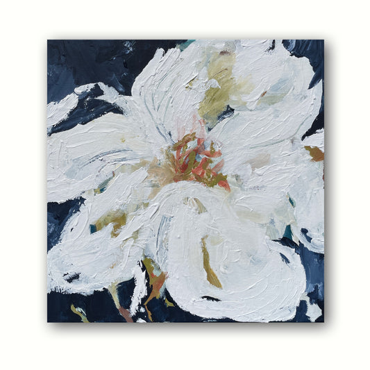 First Magnolia 30x30cm